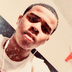 Meet your Posher, Alphonso